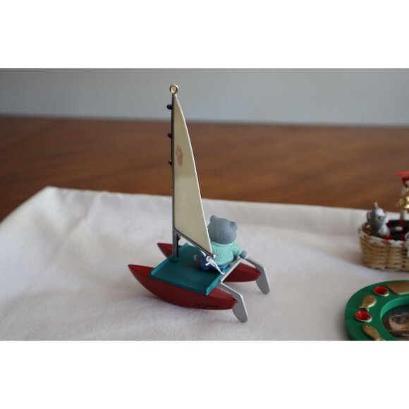 Lot Of 5 Hallmark Cat Kitty Feline Ornaments Picture Frame Sail Boat Basket - Picture 6 of 15